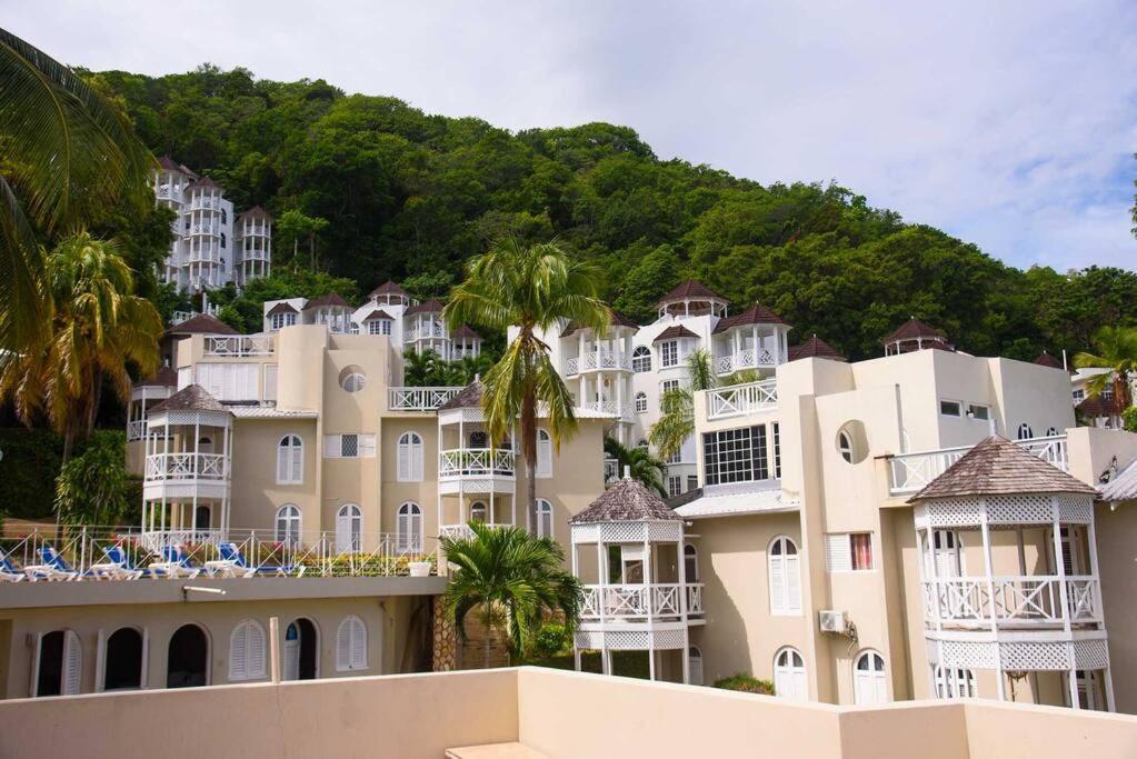 Czar'S Citadel-2 Bedroom Apt 23E At Columbus Heights Ocho Rios Exterior foto